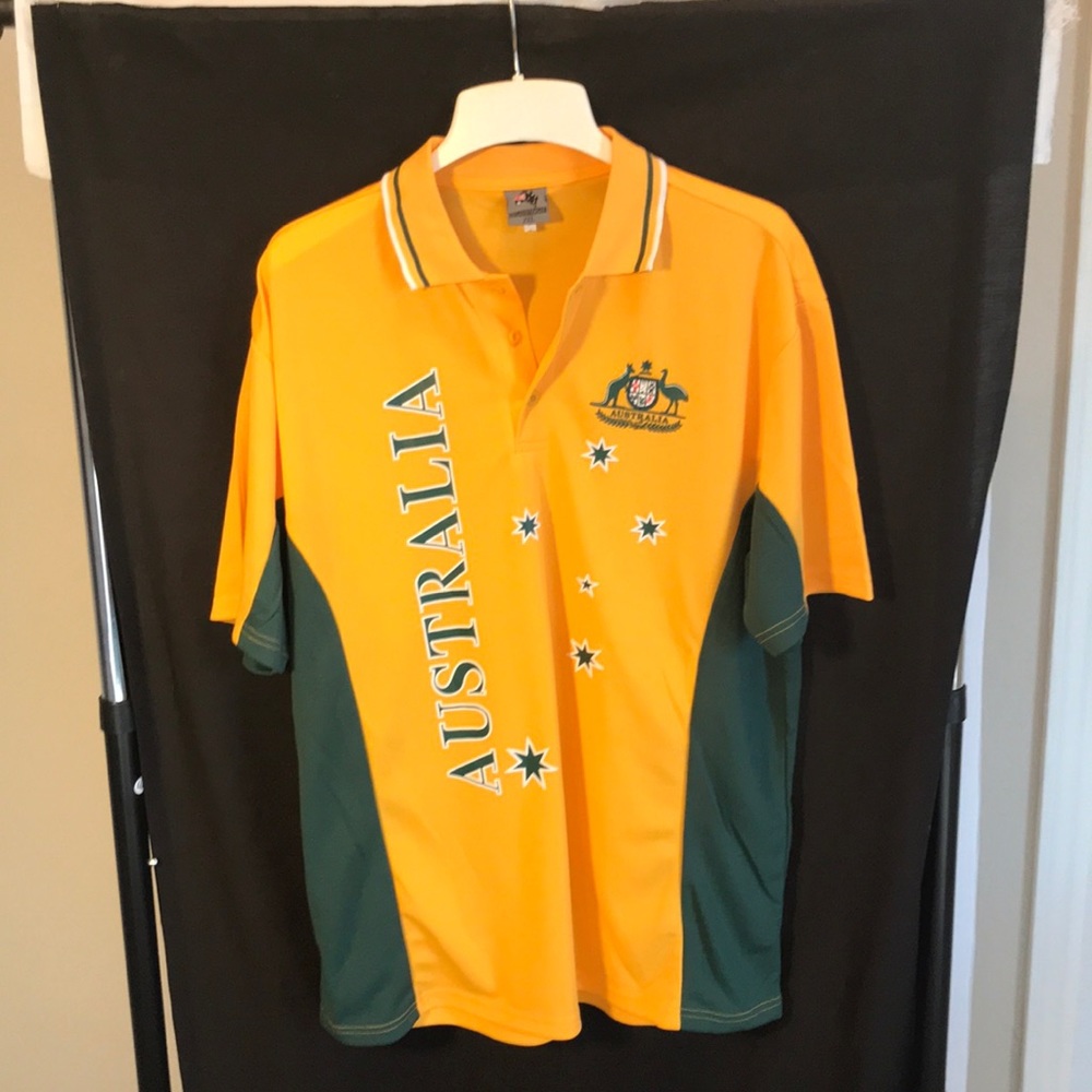 NWOT Australia mens 2XL green and yellow polo